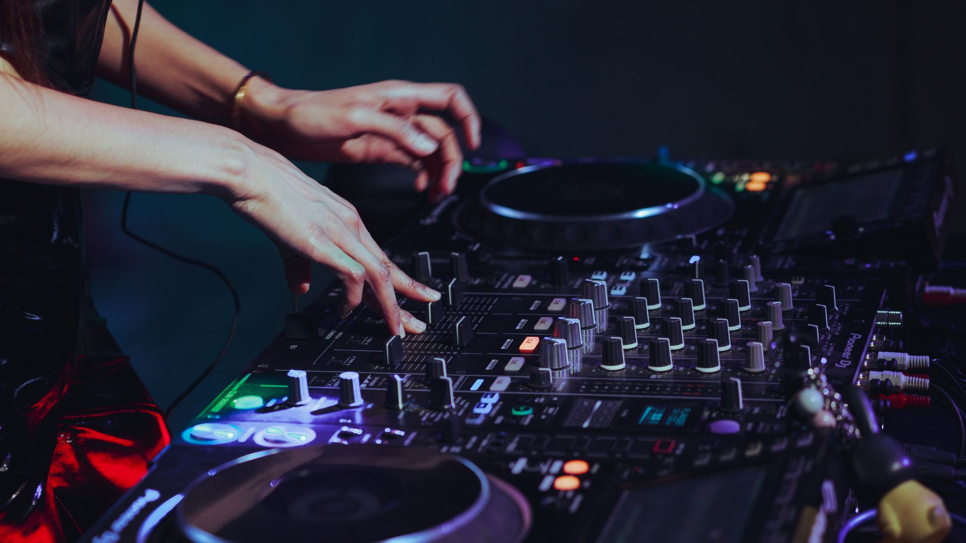 Visa KITAS pour artiste DJ