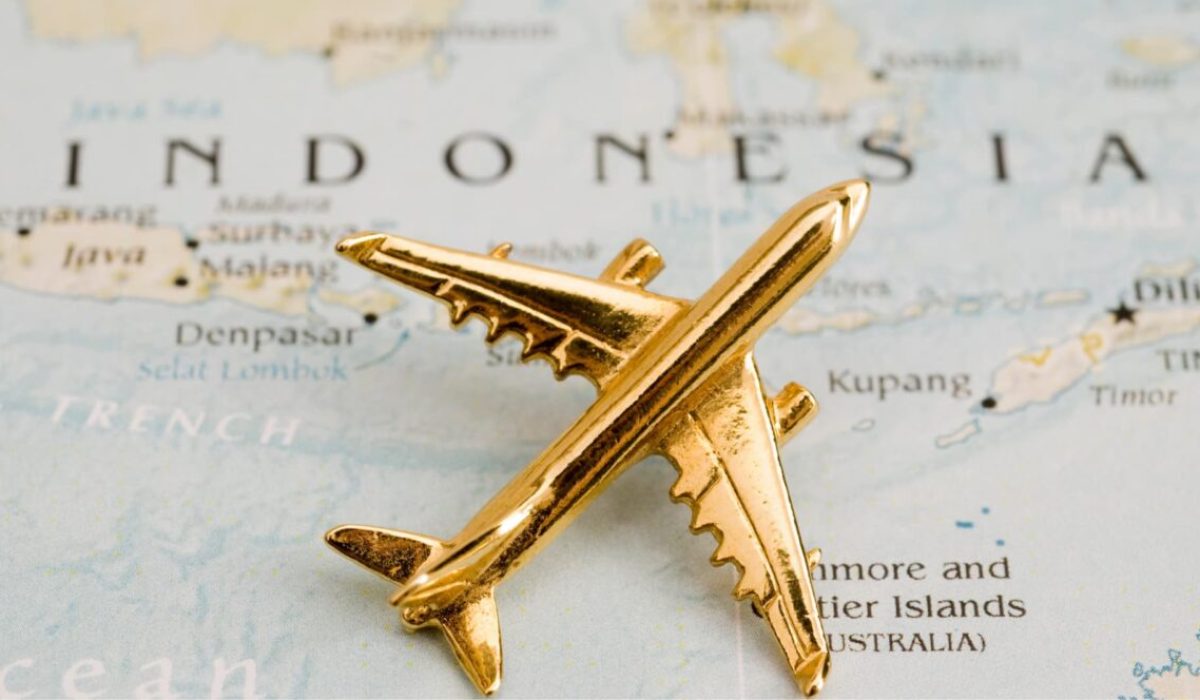 El avión dorado está en el mapa.